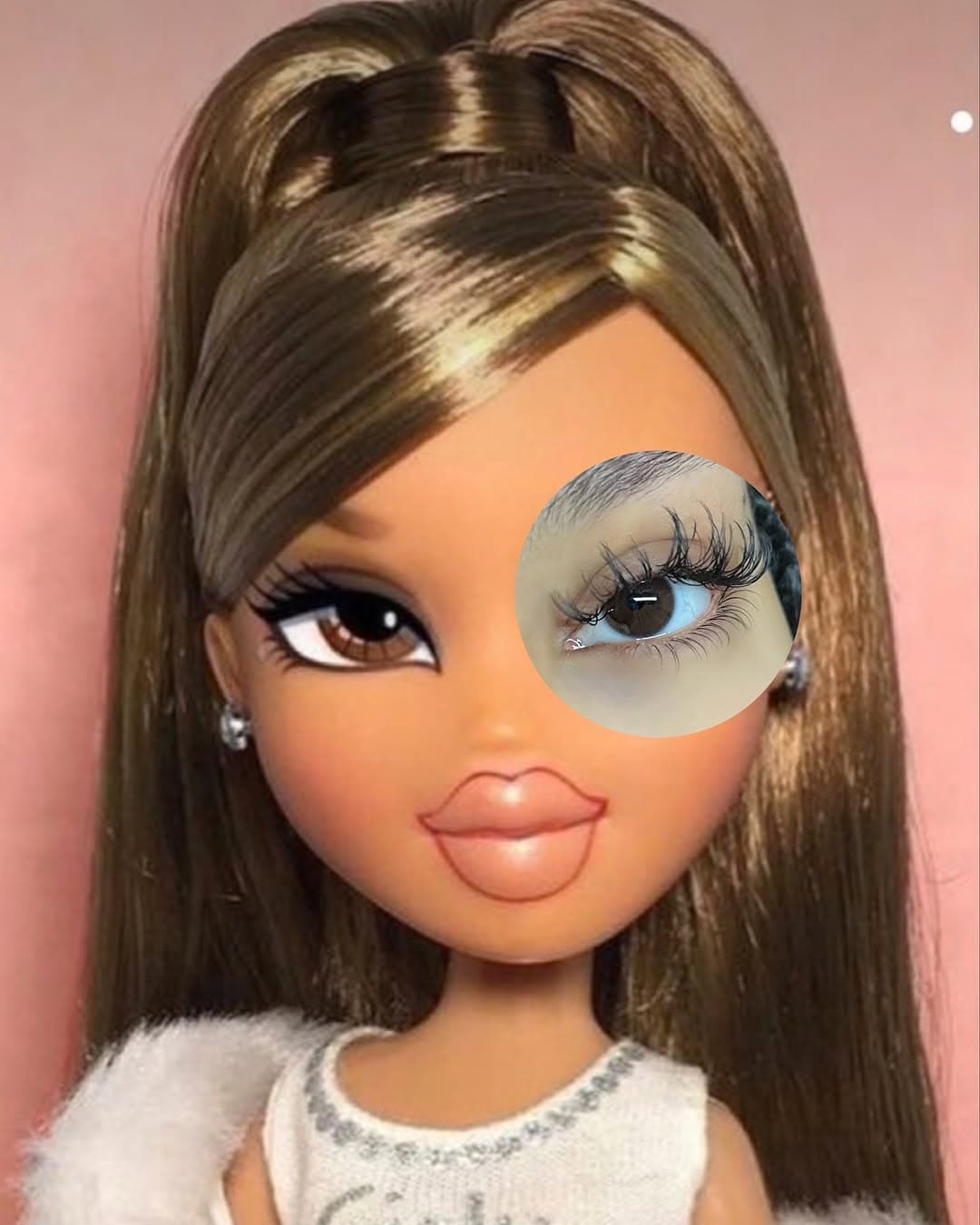 Wispy lash extension set by Bratty Blinks