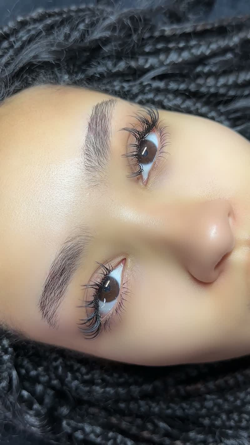 Wispy lashes video